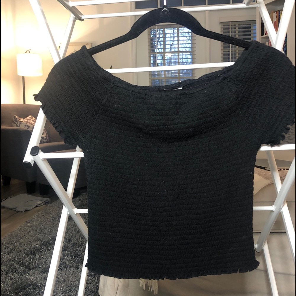 Black Tight Crop Top